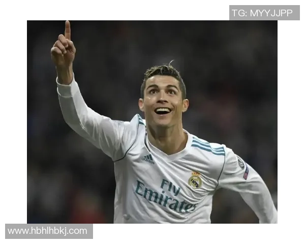 足球巨星C罗与武侠传奇成龙相遇的精彩瞬间与友谊故事