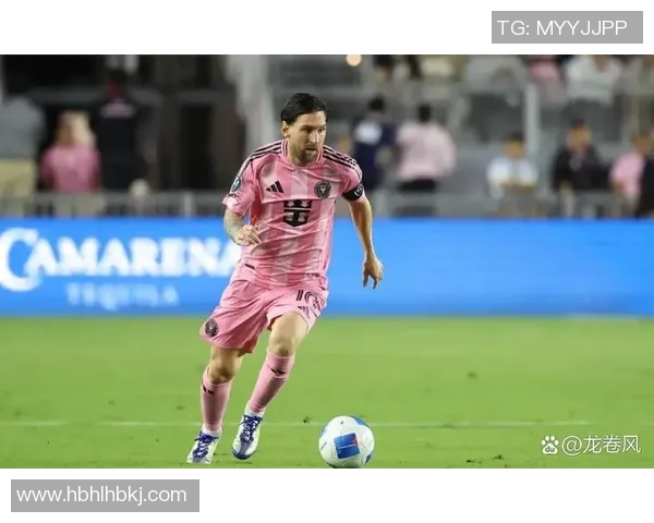 足球明星的传奇人生与对全球足球的影响探讨 足球明星的传奇人生与对全球足球的影响探讨